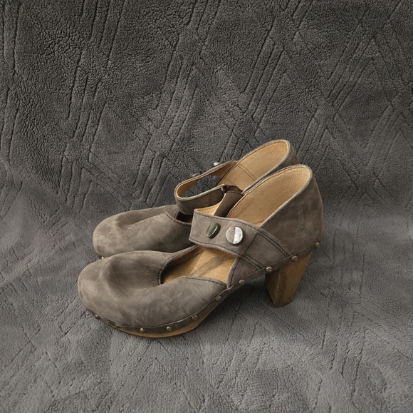 Sanita Leather Block Heel Clogs Womens Sz 6 EU 37 Sandals Shoes Heels Gray. - Picture 2 of 8